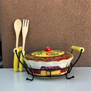 Temp-tations by Tara Cucina Retired Casserole w Lid Rack & Utensils